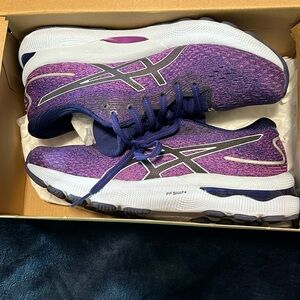 ASICS like new gel nimbus 24